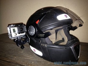 gopro hero 3 sur casque de moto