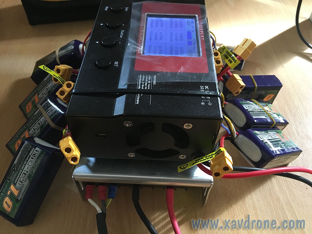 GUIDE D'ACHAT des chargeurs de batteries pour DRONE FPV